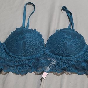 VS pink lightly lined small